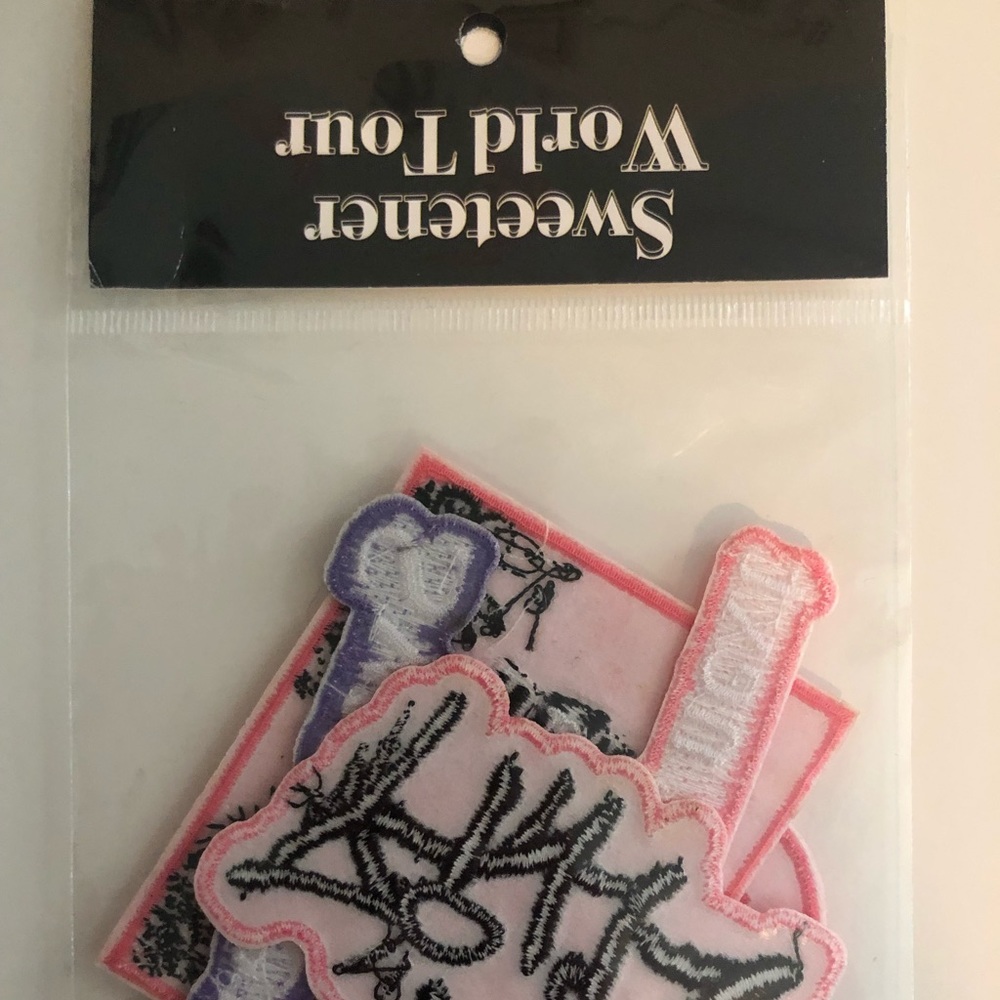 Sweetener World Tour ARIANA GRANDE PATCHES